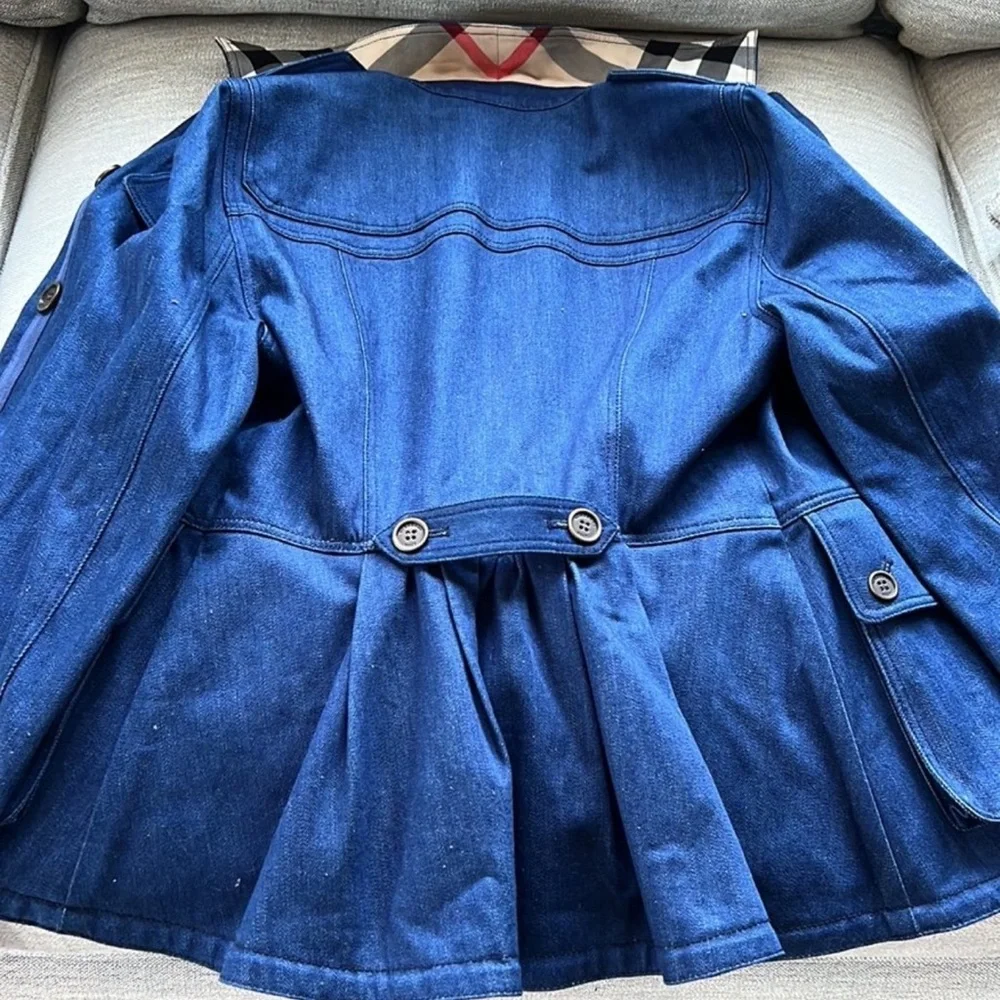 Burberry Jacket - Picture 2 of 8